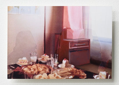“Background #40” 2021, oil on photograph, 8.9×12.7cm