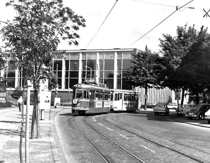 Straßenbahn vor der Osthalle 1960iger