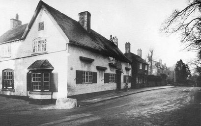 The Great Stone Inn in 1936. Image, now free of copyright, downloaded from the late Peter Gamble's defunct Virtual Brum website.