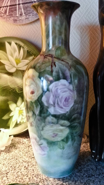 В10. porcelain vase. painting, roasting, h .