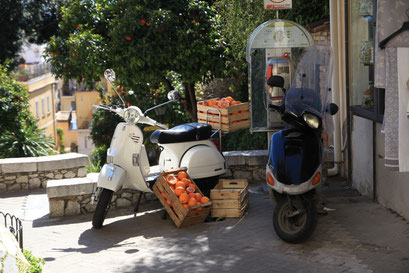 Orangen an jeder Ecke