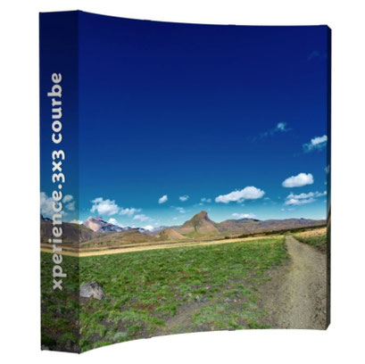 gebogene Popup-Messewand mit Stoffdruck
