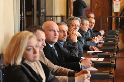 Il Segretario provinciale SAP Andrea Carobbi Corso all'incontro in Comune con il Sindaco di Pistoia Renzo Berti, l’Onorevole Lido Scarpetti, il Consigliere Regionale Gianfranco Venturi, il Presidente della Provincia di Pistoia Federica Fratoni, i Sindaci
