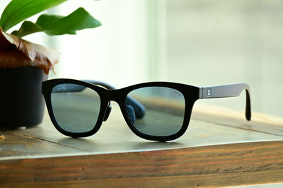 【ゴルフで使用する偏光サングラス】フレーム：OZNIS FLAT04　レンズ：TALEX EASEBLUE HM Single Cort