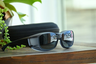 【メガネの上からかけれるオーバーグラス】フレーム：TALEX  EM6-D0303　レンズ：TALEX EASE BLUE HM Single Cort