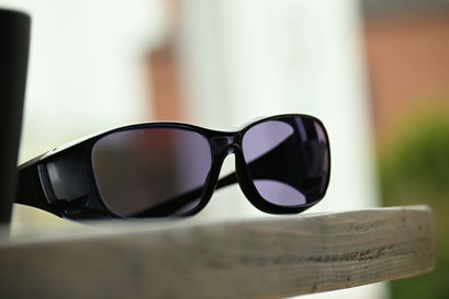 【70代女性がかける運転用オーバーグラス】フレーム：TALEX EM6-D0302　レンズ：TALEX AIRY PURPLE HM Cort