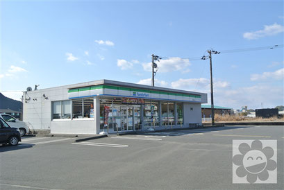 ファミリーマート駅前店