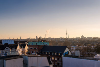 Sprechzimmer Ausblick über Hamburgs Dächer