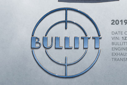 L'emblème Bullitt apparait à gauche du texte descriptif de la voiture