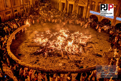 Photo Journalism Prize 2026. Recognizing Excellence In Photojournalism. Carnevale Storico di Offida ~ Vlurd. © Luca Cameli Photographer