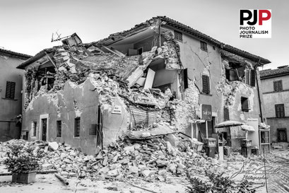 Photo Journalism Prize 2026. Recognizing Excellence In Photojournalism. Per Non Dimenticare: Terremoto Centro Italia 2016. © Luca Cameli Photographer