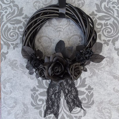schwarzer türkranz gothic deko dekoration black home decor schwarze rose