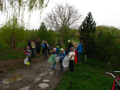 Wir treffen uns immer hier am Eingang zur Zschone, am " Wolfszug".