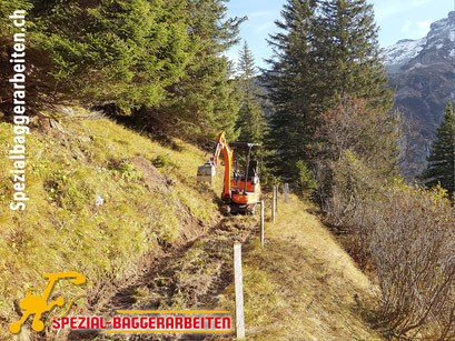 Spezial-Baggerarbeiten Adrian Krieg GmbH, Eschenbach Telefon 079 586 32 47 Naturstrassenbau Alpstrasse Alpweg Wanderweg Maschinenweg Strassensanierung Wegsanierung