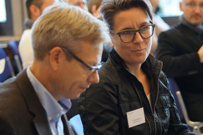 Dr. Harald Clausen (Diakonie Hessen) und Christina Marx (Aktion Mensch e.V.) beim Social Talk 2017 © Sabine Schlitt, EKKW