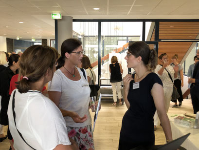 Networking auf dem Fachtag "Räume für Demenz. WGs gründen – WGs leben" | Foto: IZGS der EHD