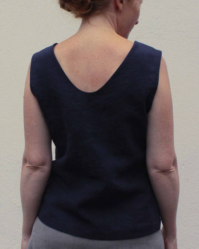 Leinentop mit elegenten Rückenausschnitt