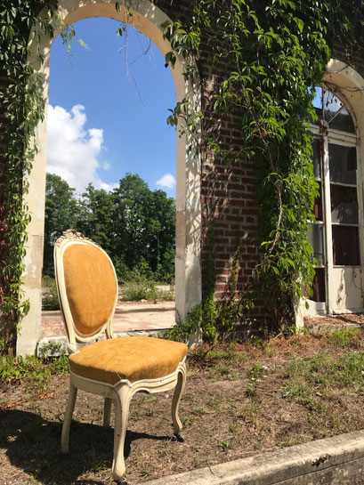 Chaise médaillon Louis XV- Ecoute Bergère