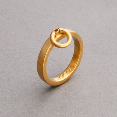 Sonderanfertigung nach Kundenwunsch 750er Gelbgold, "Der Ring der O"