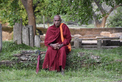 Boedistische Monnik, Sri Lanka