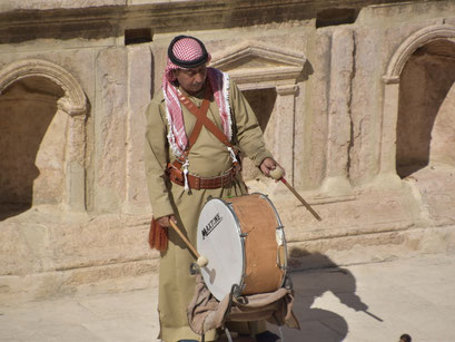  drummer الطبال altibal, Jerash, Jordanië.(2021) 