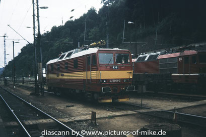 372 004 in Bad Schandau. 1991, spätere 371 004