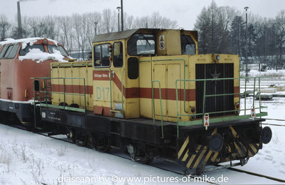  D 17 der Dillinger Hütte am 11.2.2003 in Ebersbach (Sachsen). Baujahr 1974, Typ DHG 700 C, Fabriknummer 31687