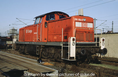 290 064 am 25.1.2003 abgestellt im Bw Eisenach