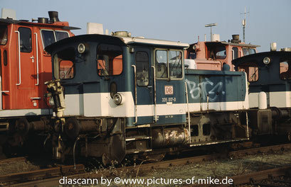 335 017 am 22.2.2003 in Mannheim Rangierbahnhof. (Jung 1968, Typ Köf III, Fabriknummer 14057)