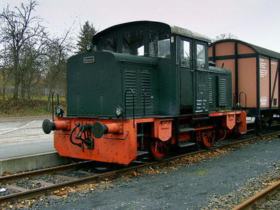 Lok 1 der Eisenbahnfreunde Untermain e.V. am 3.11.2002 in Fladungen. Gmeinder Typ N200, Baujahr 1940, Fabriknummer 2582.