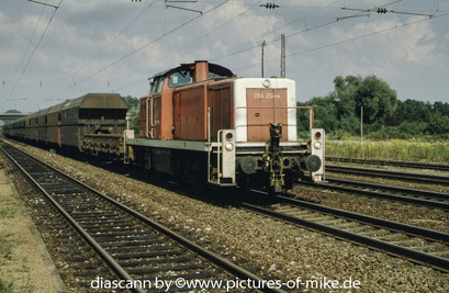 294 251 am 5.9.2002 mit Übergabe in Wiesloch-Walldorf