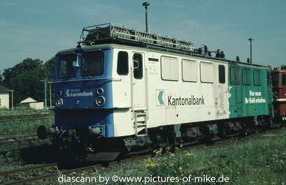 MThB 477 904 am 2.8.2003 in Ebersbach. LEW 1969, Fabriknummer 12150, ex DR 242 159.