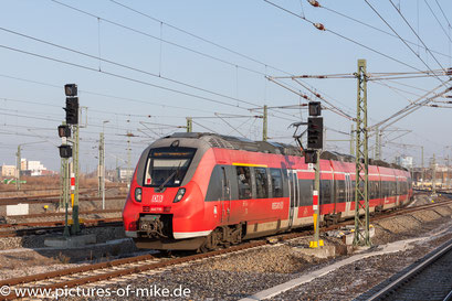 442 313 / 813 am 20.12.2016 in Leipzig-Hbf. aus Cottbus einfahrend.