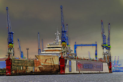 Mega-Yacht ECLIPSE im DOCK 11 am 21.02.2015