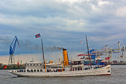 SCHAARHÖRN SCHAEFER zur Parade Hamburger Traditionsschiffe am 23.08.2014 