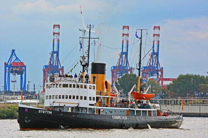 Dampfeisbrecher STETTIN zur Parade Hamburger Traditionsschiffe am 23.08.2014 