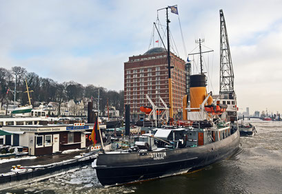 Museumshafen Hamburg/Övelgönne im Winter 2013/2014