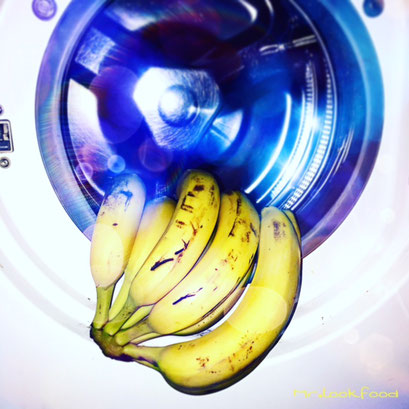 Eat clean, bananas