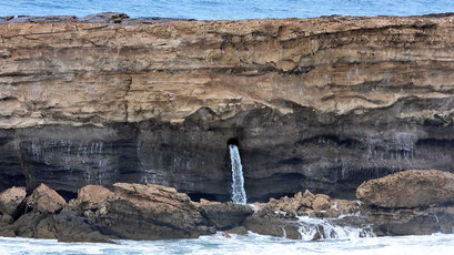 Punta de Guadelupe - hier läuft das Wasser nur nach einem Wellenbrecher.