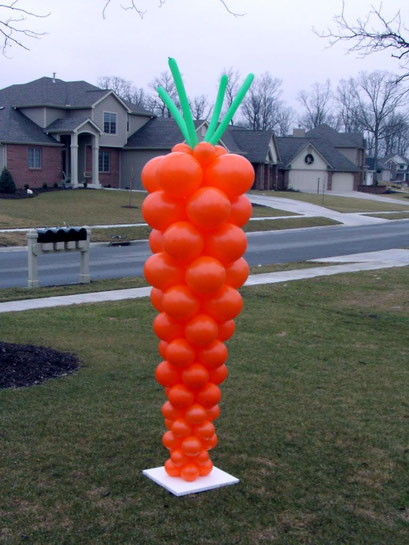 Air-Filled Balloon Easter Carrot Column 