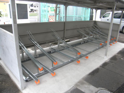 自転車置き場改造工事の工事写真