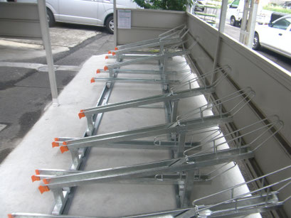 自転車置き場改造工事の工事写真