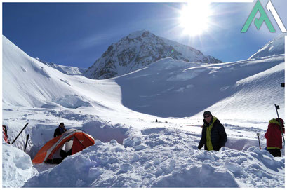 Mt. McKinley -Denali- 6.193m Expedition ein Gipfel der Ewigkeit – Ein unvergleichliches Abenteuer im Herzen der Alaskakette mit AMICAL ALPIN