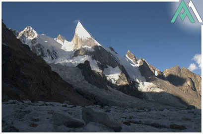 Laila Peak 6.096m Expedition, Erobere den Gipfel der Schönheit den Laila Peak im Herzen des Karakorums mit AMICAL ALPIN