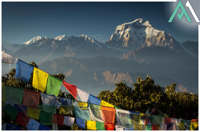 MUSTANG DAS TREKKING JUWEL IN NEPAL Mustang Trekking und Saribung Peak: Einzigartiges Abenteuer im Herzen Nepals mit AMICAL ALPIN