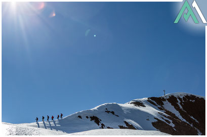 DIE ÖTZTAL-DURCHQUERUNG IM WINTER Die atemberaubende Venter Runde mit Schneeschuhen erleben mit AMICAL ALPIN