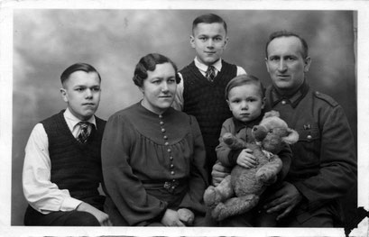 li,Günter,GertrudKatt,Manfred,Heinz mit Teddy, Martin Kutsche