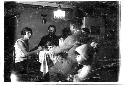 Stube bei Erich Katterwe in der Matthiasstr.