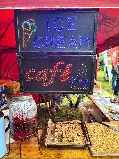 Ice-Cream und café ist für alle lecker