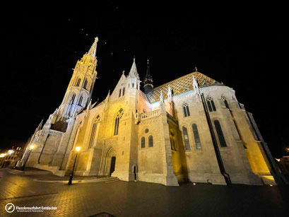 Die Fischerbastei am Abend